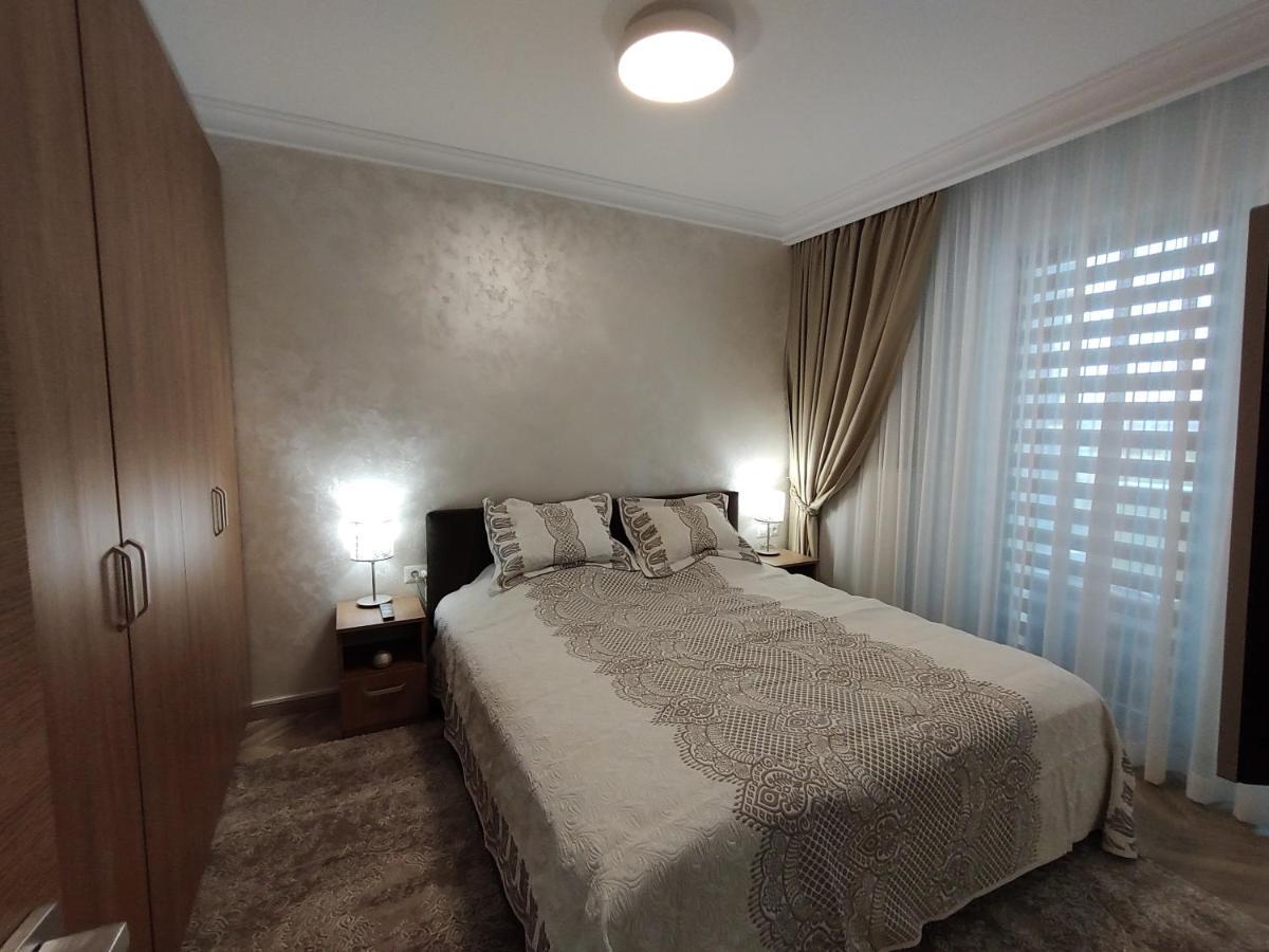 Decebal Premium Confort Крайова Екстер'єр фото