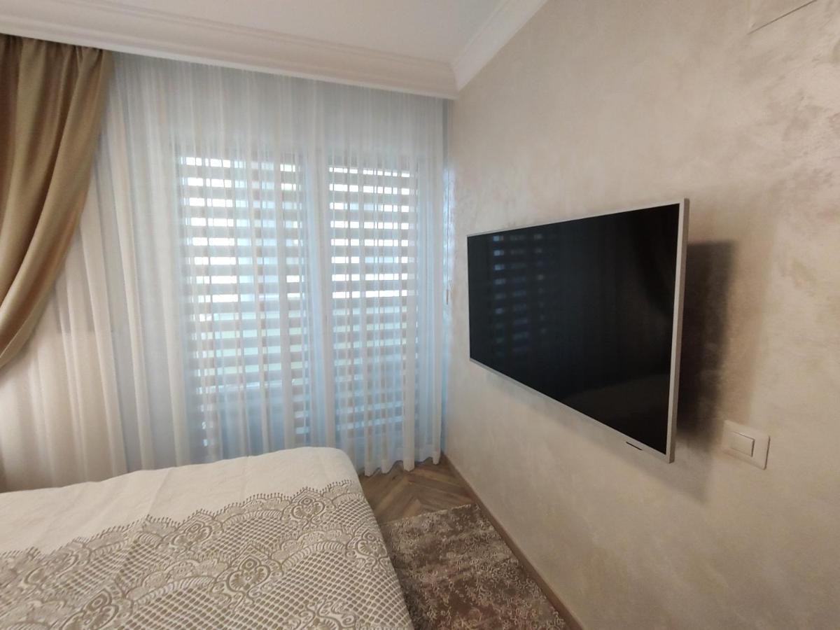 Decebal Premium Confort Крайова Екстер'єр фото